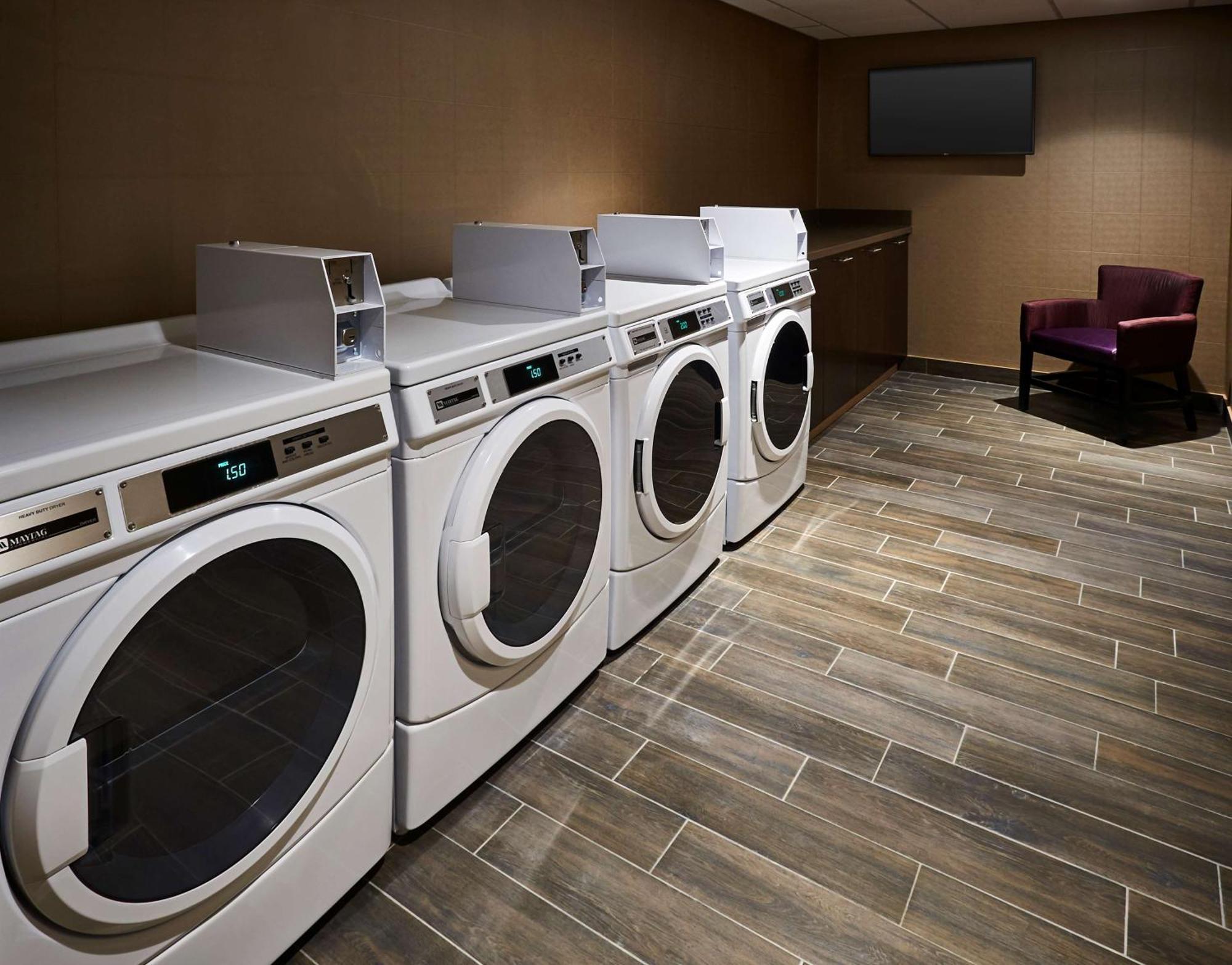 Hampton Inn By Hilton Timmins Eksteriør billede