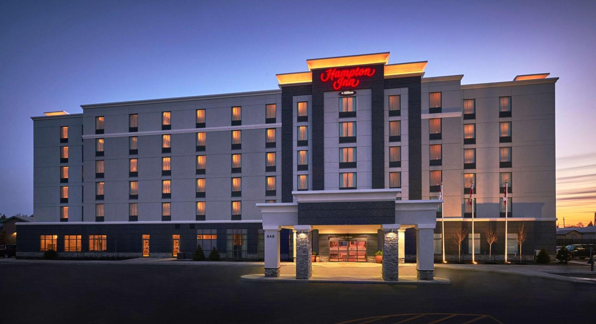 Hampton Inn By Hilton Timmins Eksteriør billede