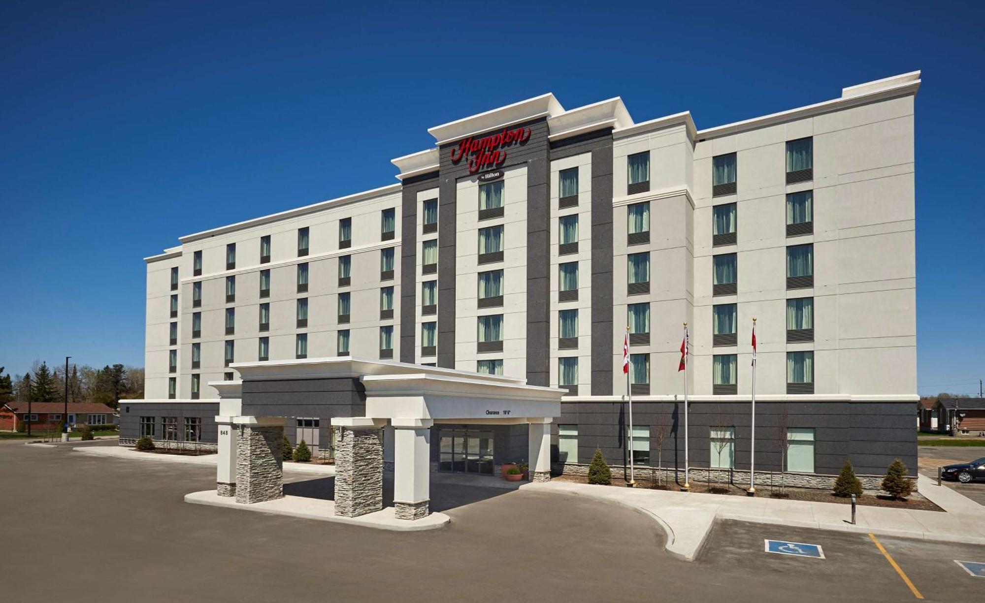 Hampton Inn By Hilton Timmins Eksteriør billede