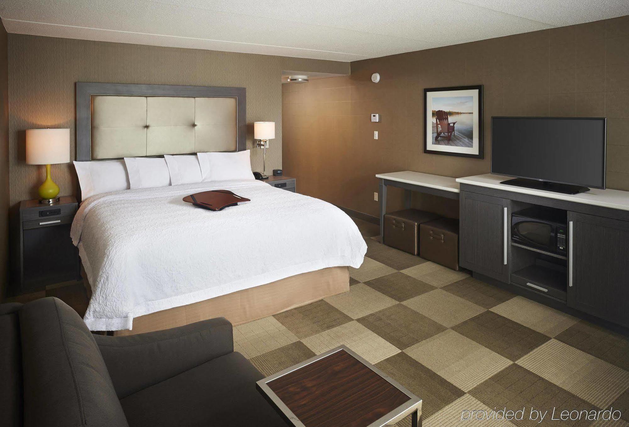Hampton Inn By Hilton Timmins Eksteriør billede